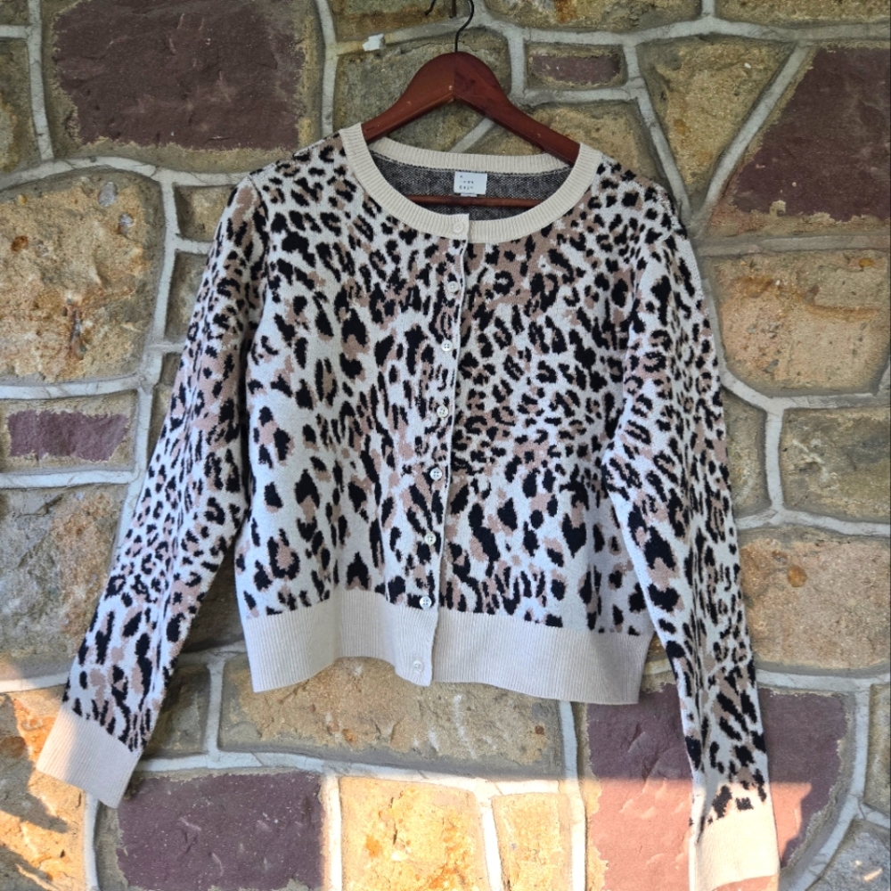 A New Day Leopard Print Cardigan Sweater Sz Medium